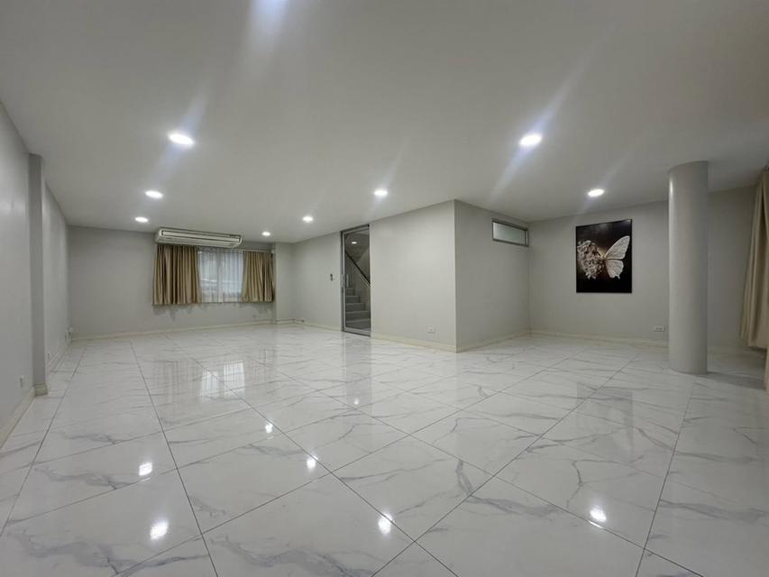 ให้เช่าทาวน์โฮม / Home Office 4 ชั้น หลังใหญ่ หมู่บ้านสินธานี รัชดา ลาดพร้าว / ซอยลาดพร้าว 80 9
