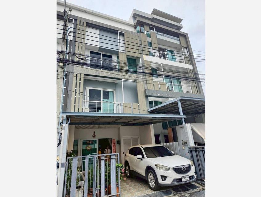 โครงการ สเปซ ลาดพร้าว-เหม่งจ๋าย ขายทาวน์โฮม 3 ชั้น 23.5 ตร.วา หน้ากว้าง 5.5 เมตร 3 ห้องนอน 4 ห้องน้ำ ใกล้รถไฟฟ้าสีเหลือง ลาดพร้าว 71 1