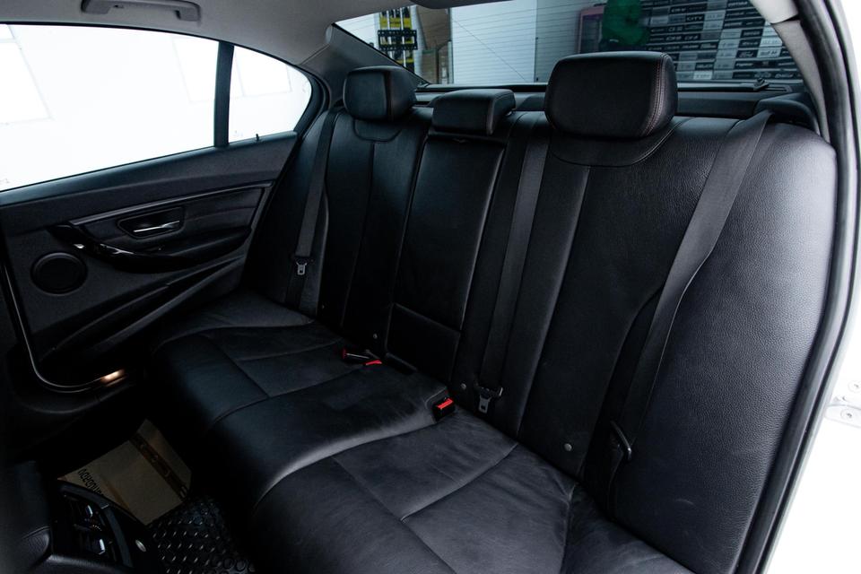 รหัสรถ 1D073 320d SPORT 2.0 2014 6