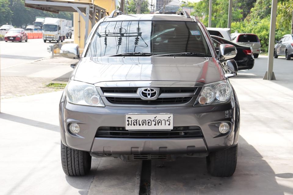 2005 TOYOTA FORTUNER 2.7V 4
