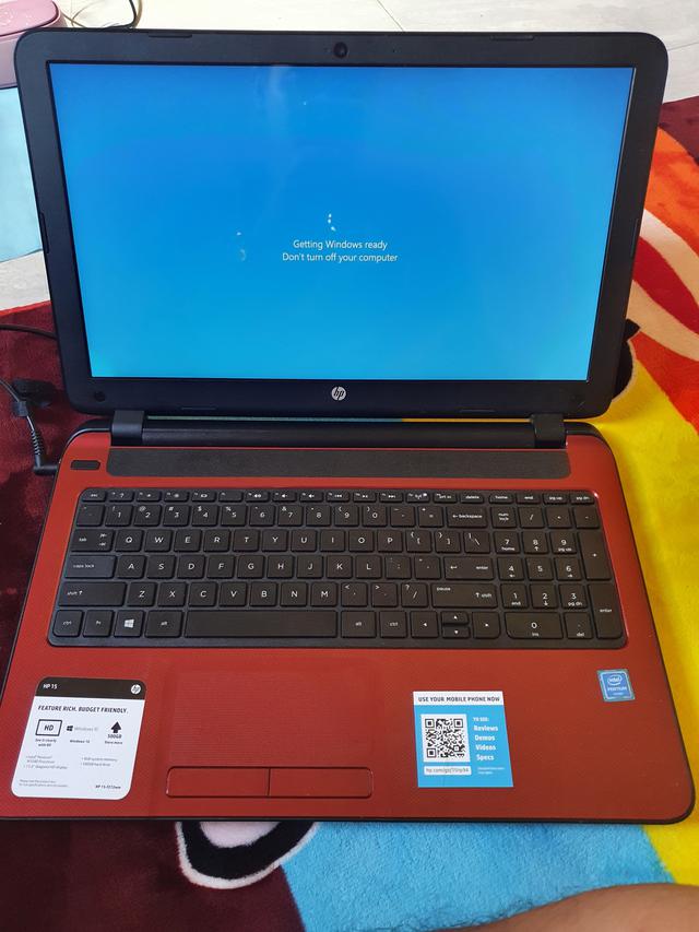 Notebook HP 15-f272wm 1