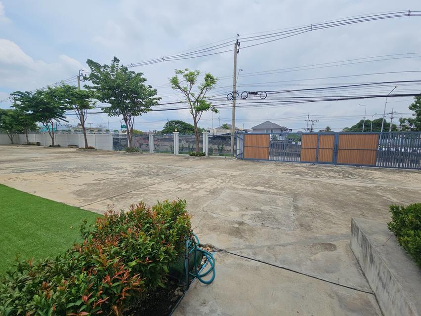 ให้เช่าที่ดินพร้อมอาคารสำนักงาน หอพักพนักงาน และสิ่งปลูกสร้าง ทำเลพุทธมณฑลสาย 1 5