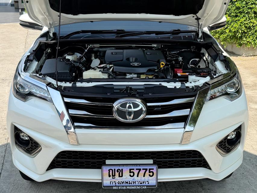 2018 TOYOTA FORTUNER TRD รถมือเดียวออกป้ายแดง รถวิ่งน้อยเพียง 120,000กม ประวัติศูนย์ครบ ไม่เคยมีอุบัติเหตุครับ รูปที่ 15
