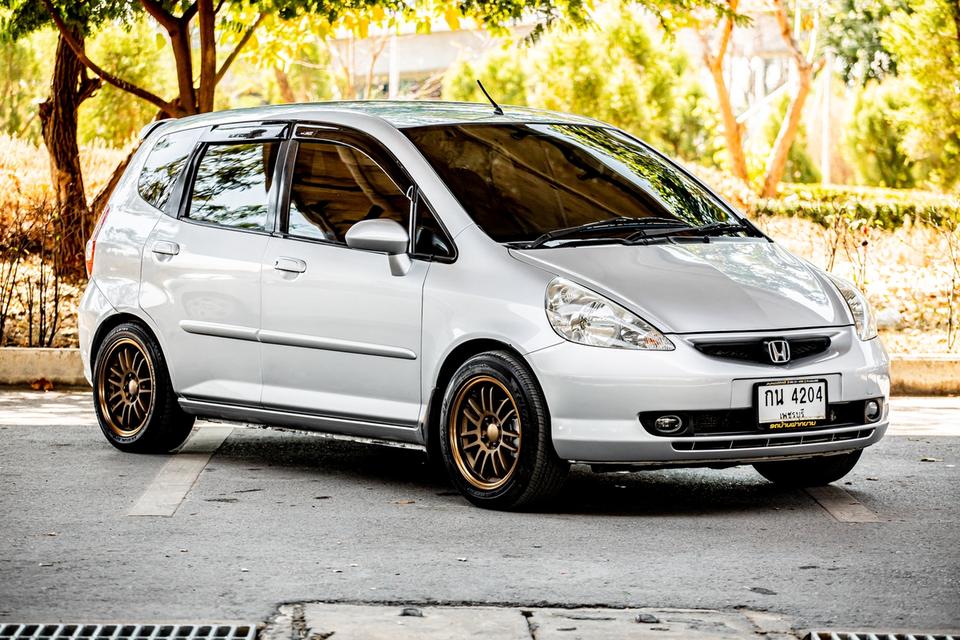 Honda Jazz 1.5V เกียร์ออโต้ ปี 2004 สีบรอนซ์เงิน  4