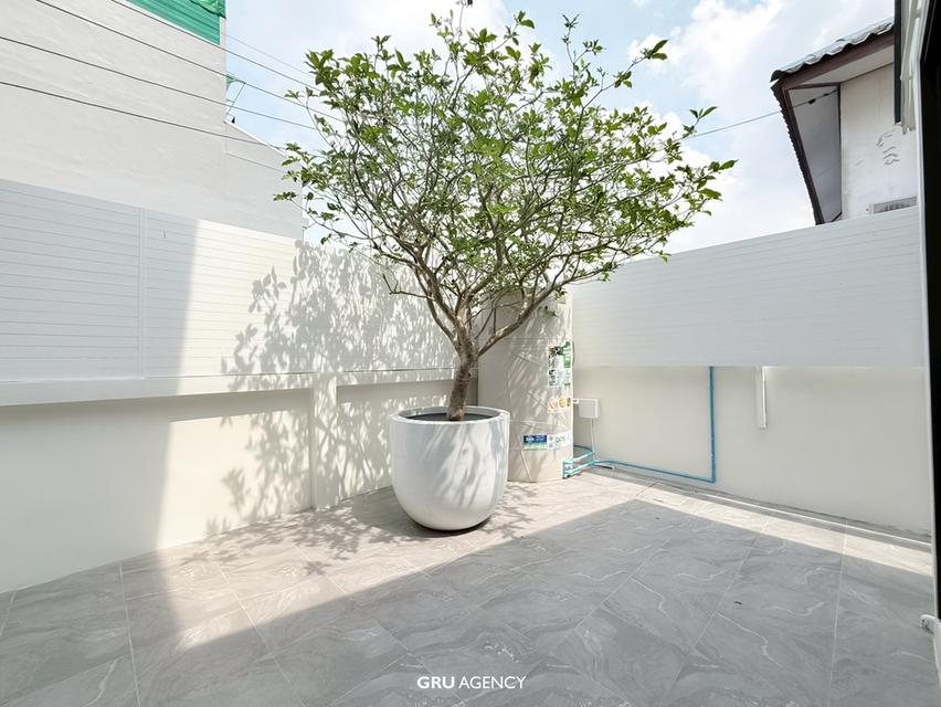 บ้านเดี่ยวหลังริม รีโนเวทใหม่ นวมินทร์127 9