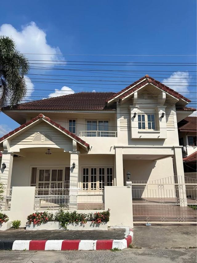 🏡 บ้านเดี่ยว 2 ชั้น 4 นอน แอร์ 5 เครื่อง! รับสัตว์เลี้ยง ใกล้สนามบิน & Big C Spacious 4-Bedroom House for Rent - Pet Friendly & Near Airport 1