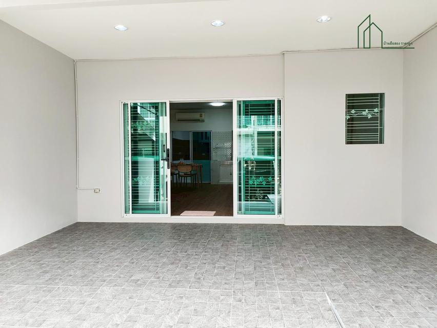 ทาวน์เฮ้าส์ 2 ชั้น ม. ซิตี้เซนส์ บางนา รีโนเวทใหม่ พร้อมอยู่  2