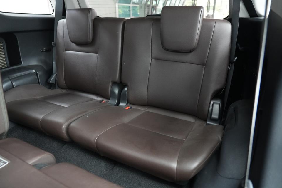 2016 TOYOTA FORTUNER 2.4 V 4WD SUV สีขาว ไมล์ 165303 กม. 17
