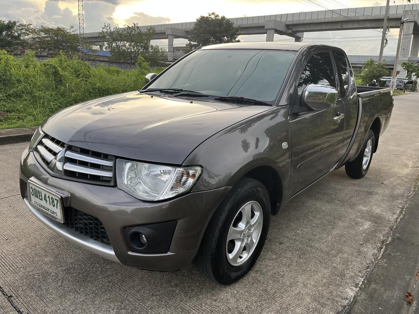 2012 Mitsubishi triton 2.5 mt