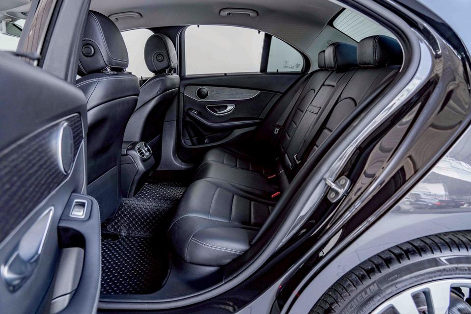 รหัสรถ NP4776 BENZ C220d AVANTGARDE 2021 15