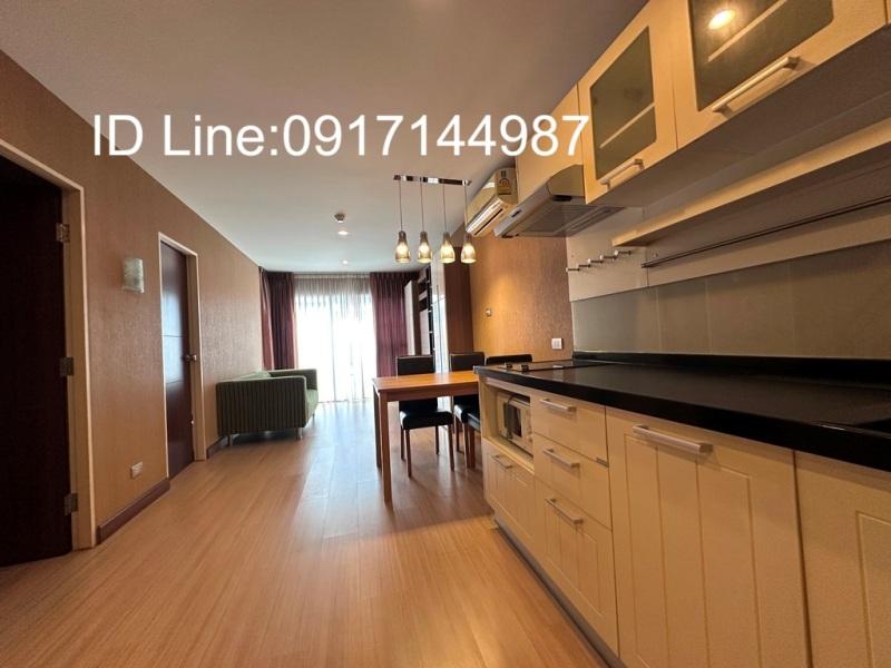 ขายต่ำกว่าราคาประเมิน  ห้องมุมชั้น 2  ห้องใหญ่ 52 ตรม 2นอน แต่งสวย เฟอร์ครบ  4