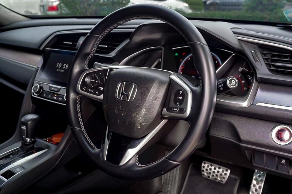 รูป #Honda #Civic 1.5 RS Turbo รุ่นTop (โฉม FC) AT สีดำ 2016  3