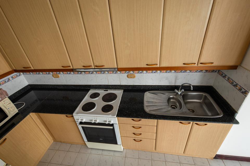 Spacious Sea View Condo in Paradise Condominium, Pattaya 8