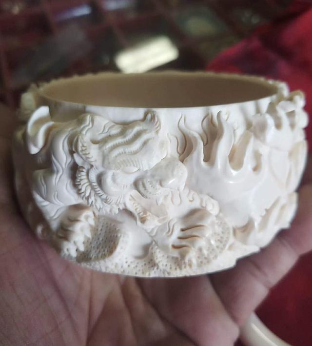 กำไลงาแกะ กำไลงาช้างแกะสลัก รูปเสือและมังกร วงใหญ่ อลังการ กำไลข้อมือ 3