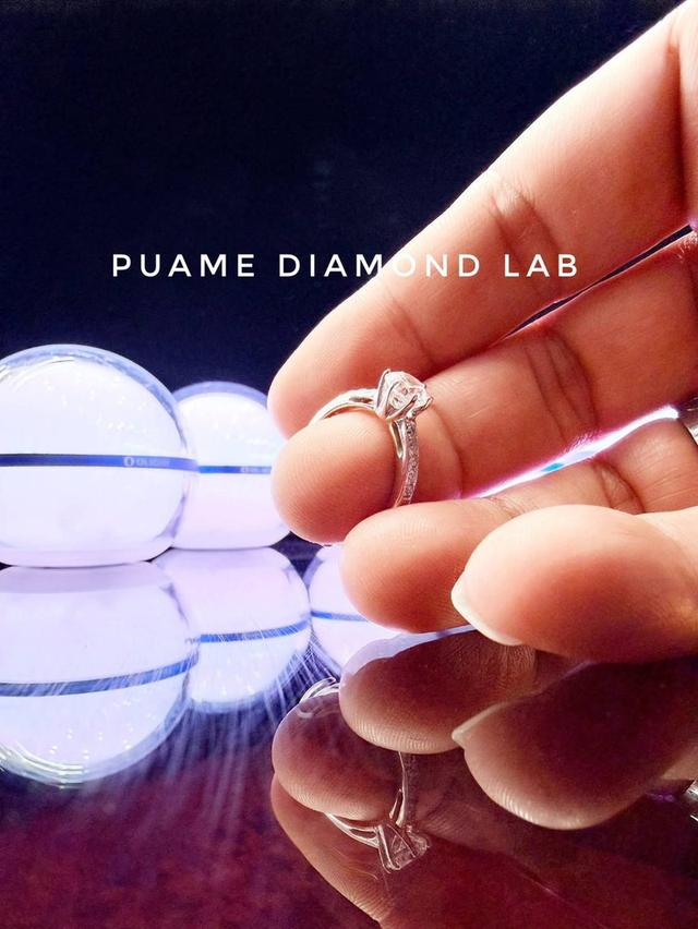 แหวนเพชร แหวนหมั้น แหวนคู่รัก ร้านเราก็สามารถขึ้นตัวเรือนสั่งทำได้ มีใบรับประกันสินค้า ทุกชิ้นที่ปุอามี่ Diamond Lap Rama2 (095-8894732)