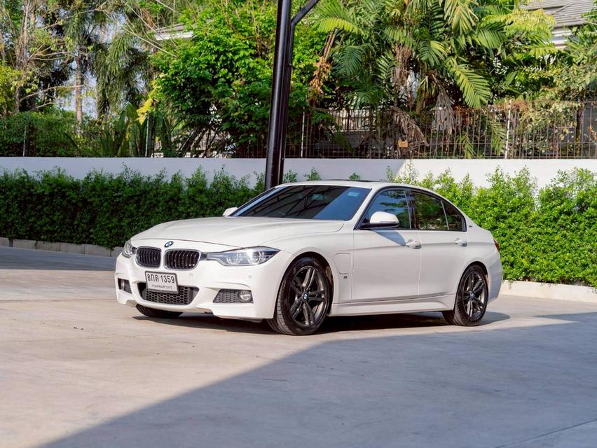 BMW 330e M Sport ปีจด 2019