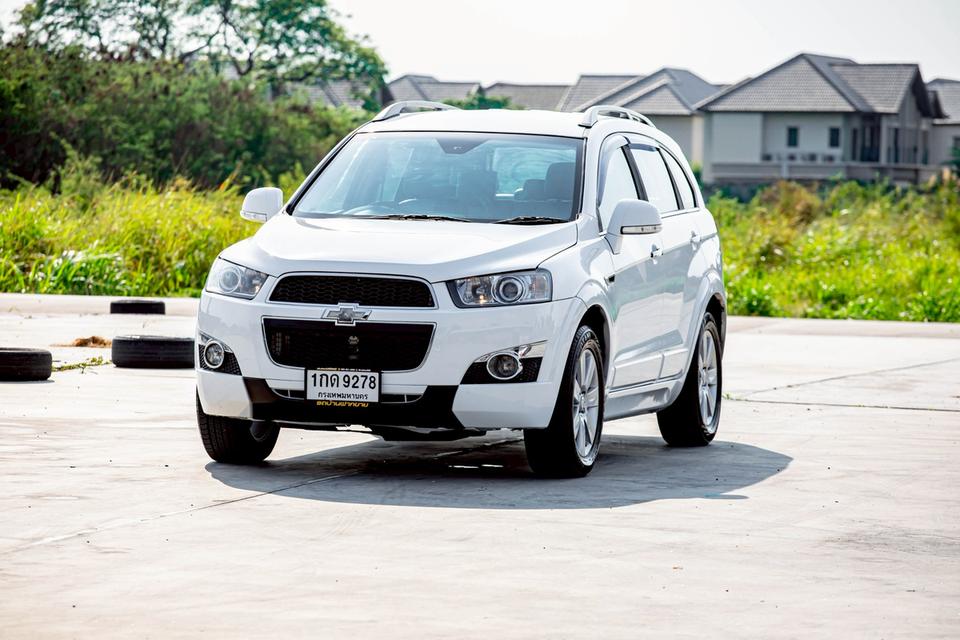 CHEVROLET Captiva 2.4 LT AWD ปี 2012 เกียร์ออโต้ สีขาว Suv 7 ที่นั่ง