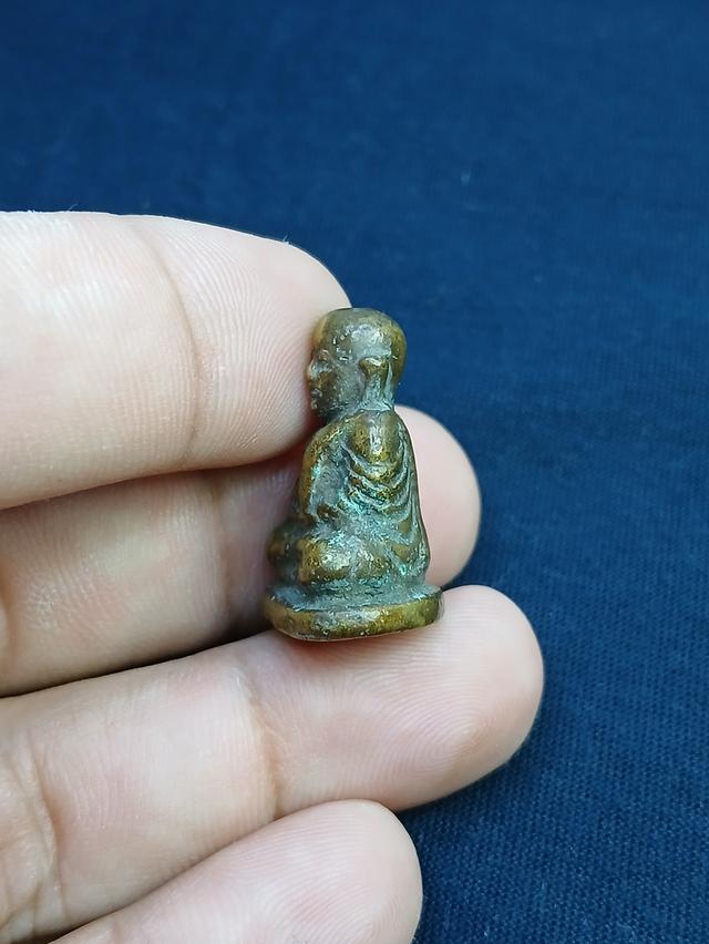 หลวงพ่อเงิน วัดบางคลาน 3