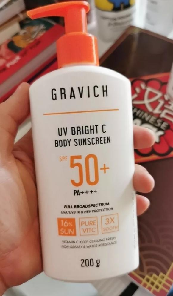 Gravich UV Bright C Body Sunscreen SPF50+ PA++++ 2