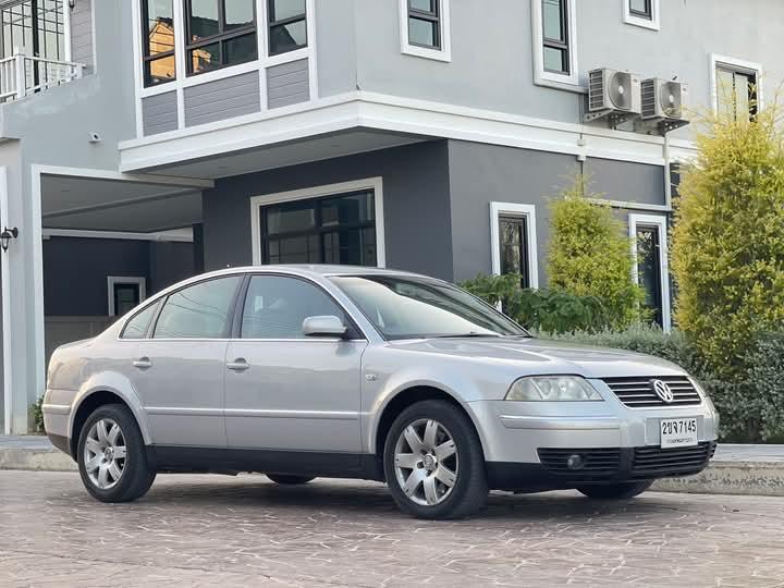 Volkswagen Passat ปีเก่าสภาพดี