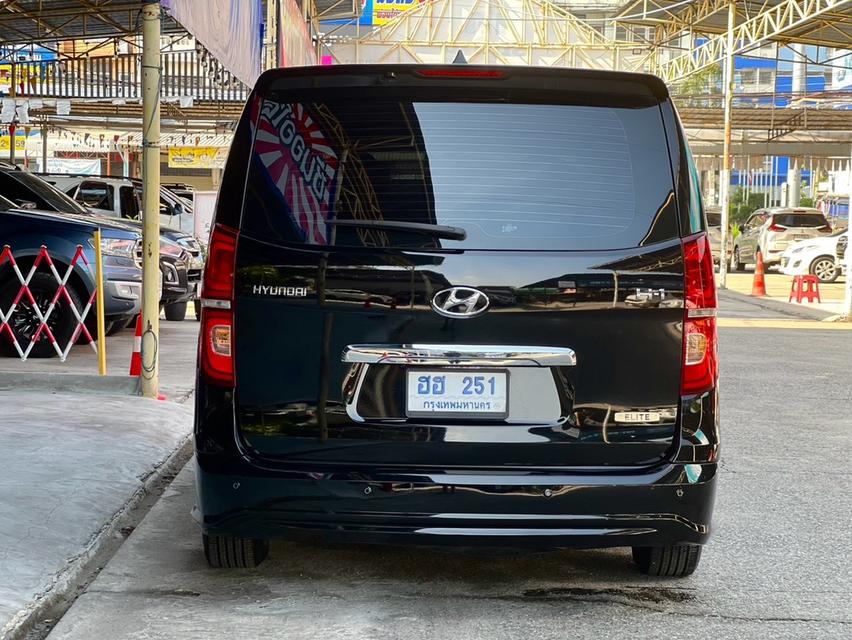 HYUNDAI H-1 รถปี 2018 จด 2019 รุ่น 2.5 ELITE ออโต้ สีดำ ใช้น้อย เลขไมล์ 88,900 km รูปย่อยที่ 4