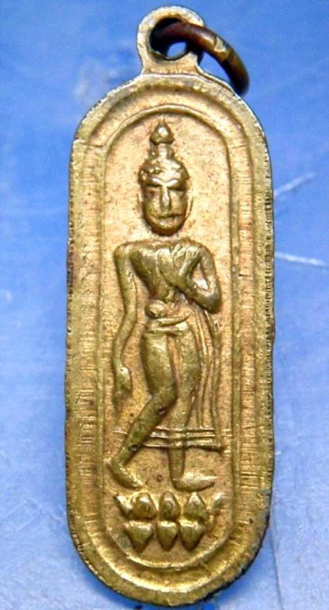 เหรียญพระพุทธฉาย สระบุรี พิมพ์ลีลา 1