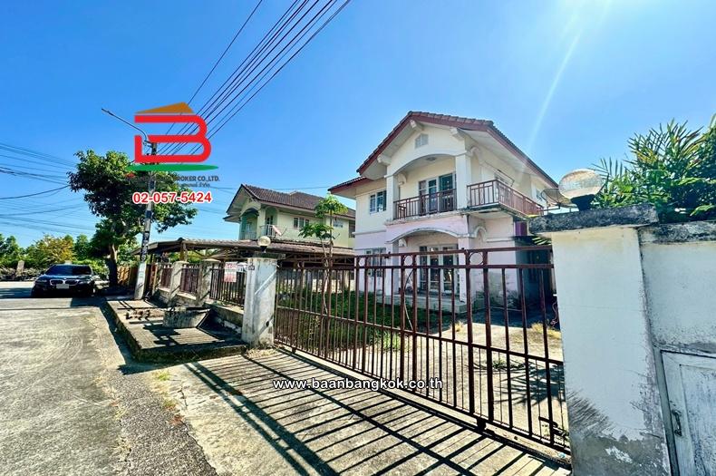 บ้านเดี่ยว เนื้อที่ 70 ตร.ว. หมู่บ้าน นันท์นลิน ปาร์คโฮม เฟส 3 (ซอยคู้-คลองสิบ 2) ถนนมิตรไมตรี แขวงคู้ฝั่งเหนือ เขตหนองจอก 2