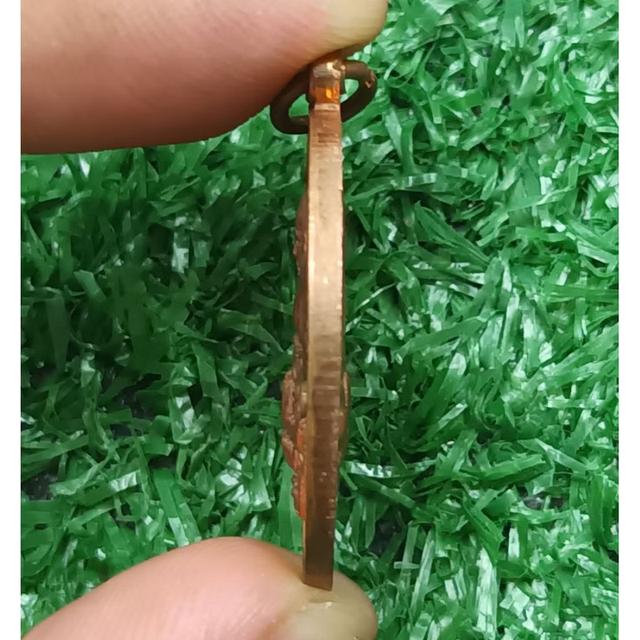 เหรียญหลวงปู่ทวดเปิดโลก รุ่นแรก หลังครูบาศรีวิชัย วัดป่าบารมีศรีวิชัย ปี 2559 ทองแดงผิวไฟ (แท้💯✔️)