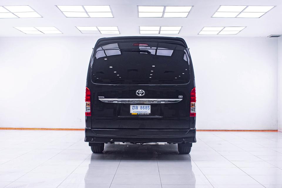 TOYOTA VENTURY 3.0 V 2015