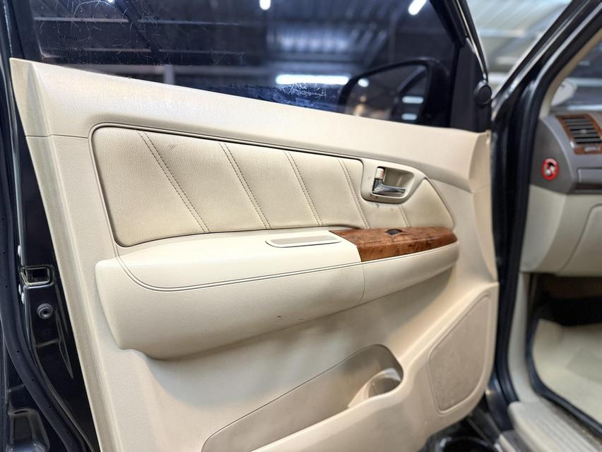 รถยนต์ โตโยต้า ฟอร์จูนเนอร์ อ๊อฟโรสพร้อมเที่ยว รูปที่ 14