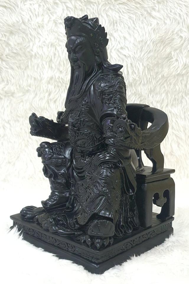 เทพเจ้ากวนอูปางนั่งบัลลังก์มังกร 坐關公 ไม้พญางิ้วดำ สูง 28 × 17 × 14 ซม. 3