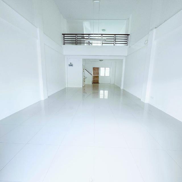 กิ่งแก้ว10-18 เมกะ บางนา 4กม. APL สุวรรณภูมิ อาคารพาณิชย์ 3.5 ชั้น 22 ตร.วา.350 ตร.ม. ไทย-จีน 3.5 กม. 3 นอน 3 น้ำ ถ.บางน