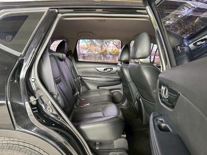 ขายรถ nissan  X-Trail 2.0V 4WD ปี 2016 สีดำ เกียร์ออโต้ รูปที่ 10