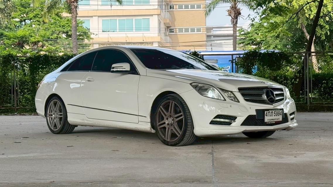 Mercedes-Benz E200 CGI Coupe W207 AT ปี 2015 เบนซิน เกียร์ออโต้ 2