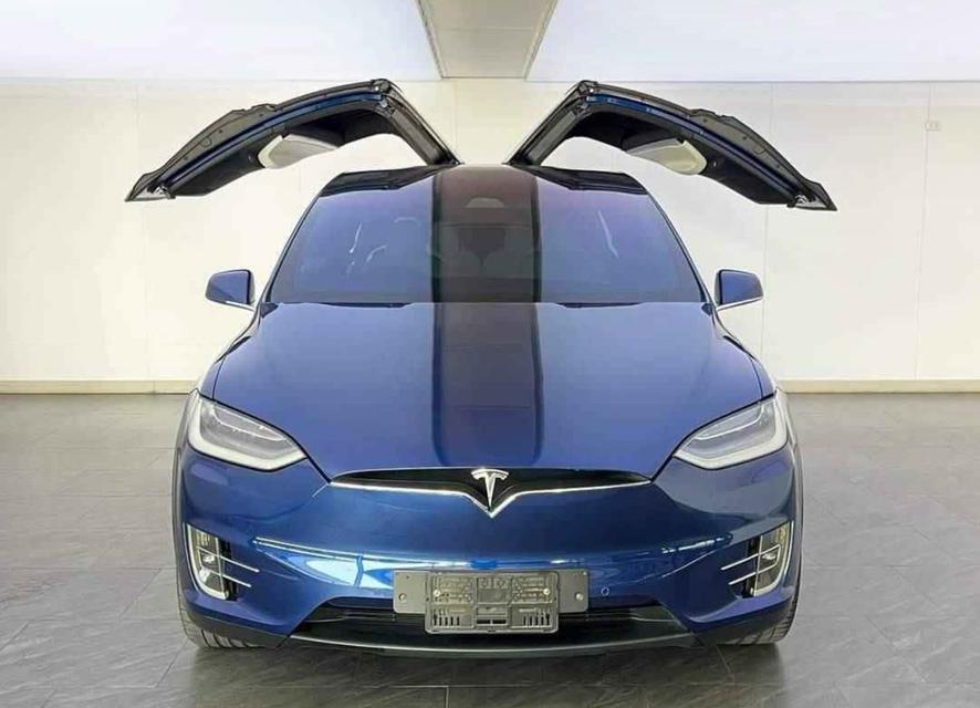 ส่งต่อรถ Tesla Model X ปี 2020 3