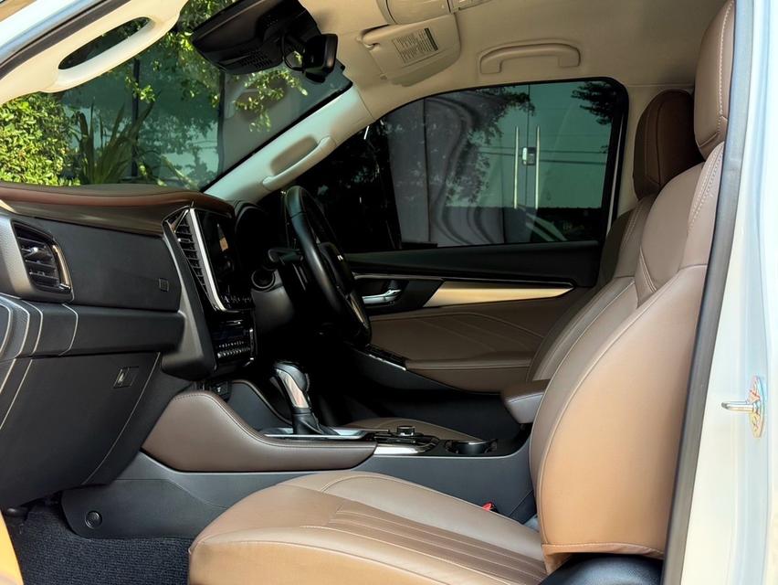 2024 ISUZU MU-X 3.0 ULTIMATE 4WD รถมือเดียวออกป้ายแดง รถวิ่งน้อยเพียง2X,XXX KM เข้าศูนย์ทุกระยะ ไม่เคยมีอุบัติเหตุครับ รูปที่ 13