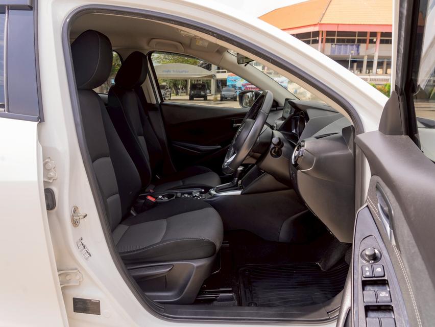 รหัสรถ 12AT2258 Mazda 2 1.3 Skyactiv High Connect | ปี : 2018 15