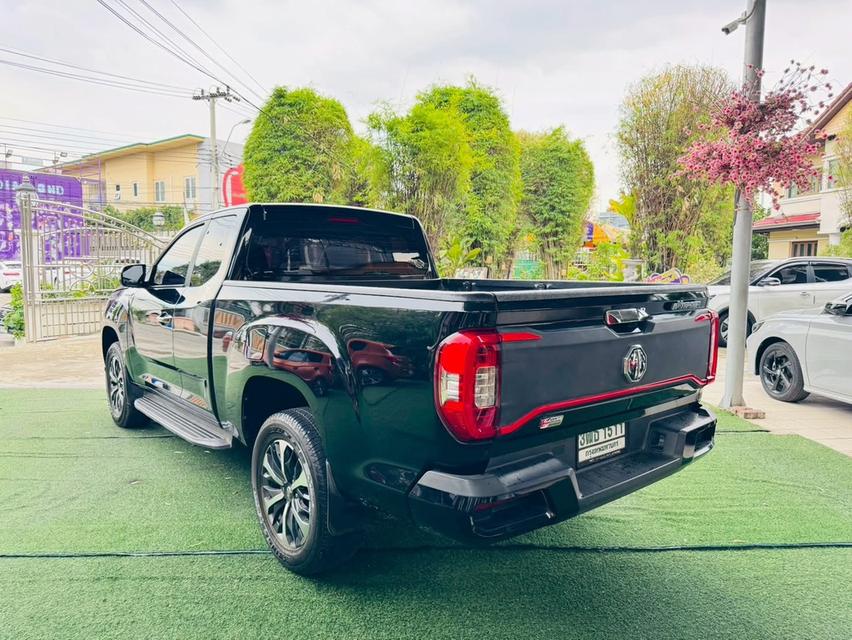 #MG Extender 2.0 Giant Cab Grand X ปี 2022 เกียร์ : เกียร์ธรรมดา เครื่องยนต์เบนซิน : 2,000 CC OPTION : 12