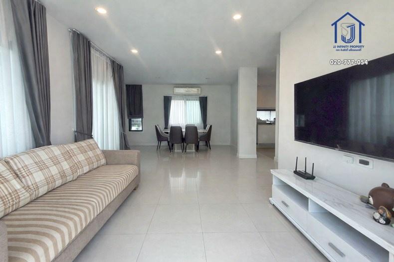 ขายบ้านแฝด 2 ชั้น หมู่บ้านบริทาเนีย บางนา-สุวรรณภูมิ กม.26  ถนนวัดบางบ่อ ใกล้มอเตอร์เวย์กรุงเทพ–ชลบุรี เมกาบางนา 5