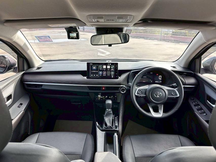 TOYOTA YARIS ATIV 1.2 PREMIUM เกียร์  Auto สีเทา ปี 2022 10