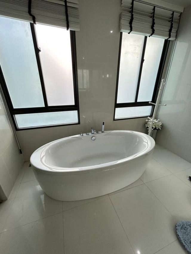 บ้านเดี่ยวสามชั้น โครงการฯนาราสิริ ทรอเพียรี่ นวมินทร์  56 ตรว..เฟอร์นิเจอร์ครบ  16