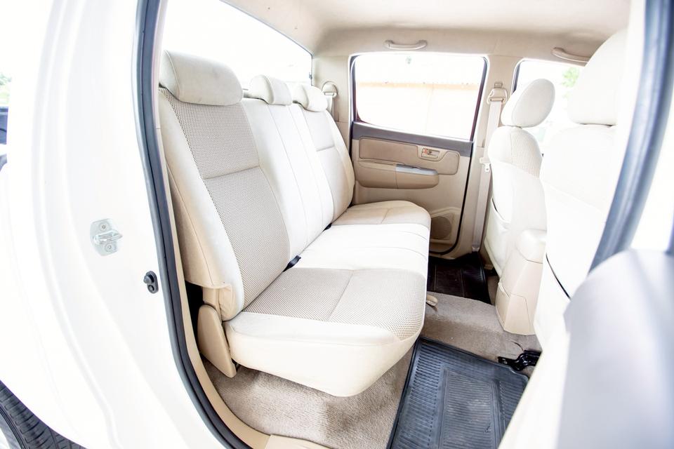 Toyota Vigo Champ Double Cab 2.7 E 4ประตู  ปี 2013 สีขาว 14