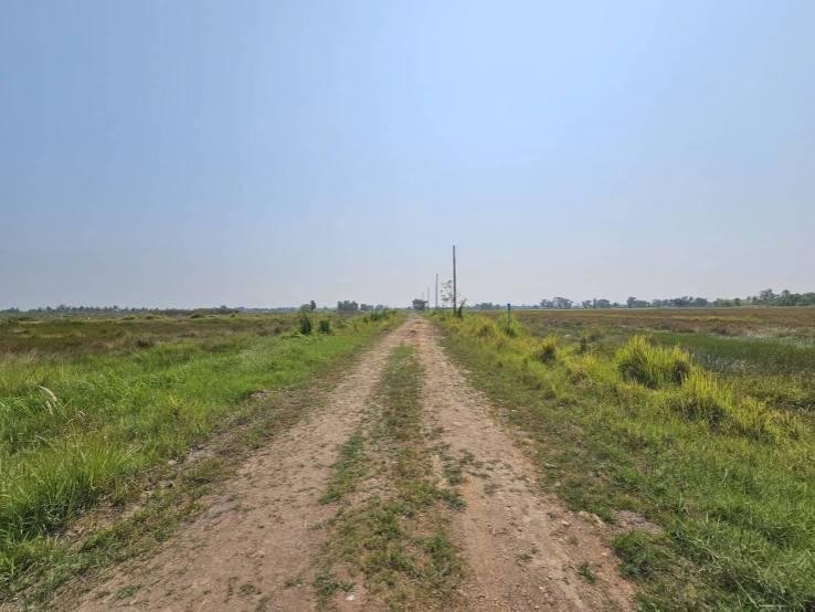 ที่ดินแบ่งขาย อำเภอองครักษ์ นครนายก  ติดถนนสาธารณะ น้ำ ไฟ พร้อม 5