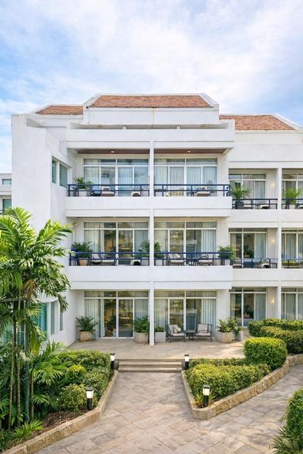 โรบินสัน ศรีราชา 24 ตร.ว. 380 ตร.ม. หาคนช่วยรีโนเวท ตึกคอม ศรีราชา 1.1 กม. ท่าเทียบเรือศรีราชา ฮาร์เบอร์ 890ม. อาคาร4 ชั 1