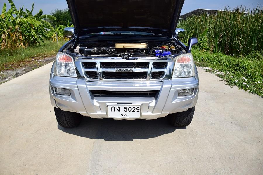 ขายรถครอบครัว/เพียง159000 บาท / ISUZU ADVENTURE 3.0Di-TURBO เกียร์ M/Tขับ2และ4WD เบาะหนังแท้ แอร์หลังชุดแต่ง /แล็กหลังคา /กล้องหน้าหลัง โทร0957401229