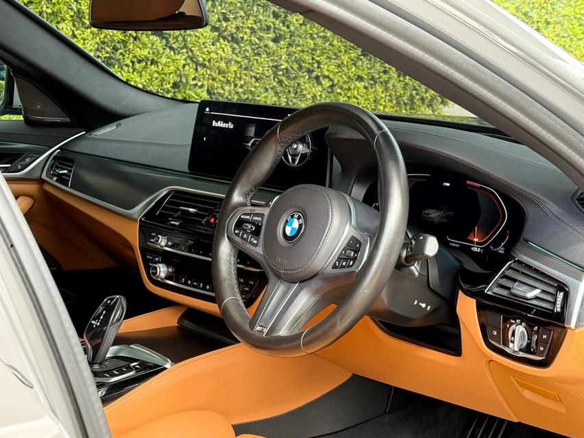 2022 BMW 520D MSPORT LCI รถมือเดียวออกป้ายแดง รถวิ่งน้อย ประวัติศูนย์ครบ ไม่เคยมีอุบัติเหตุครับ 11