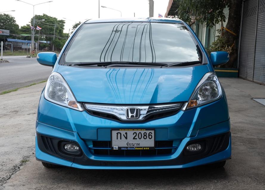 HONDA Jazz 1.3 Hybrid  ปี2013 AT 6