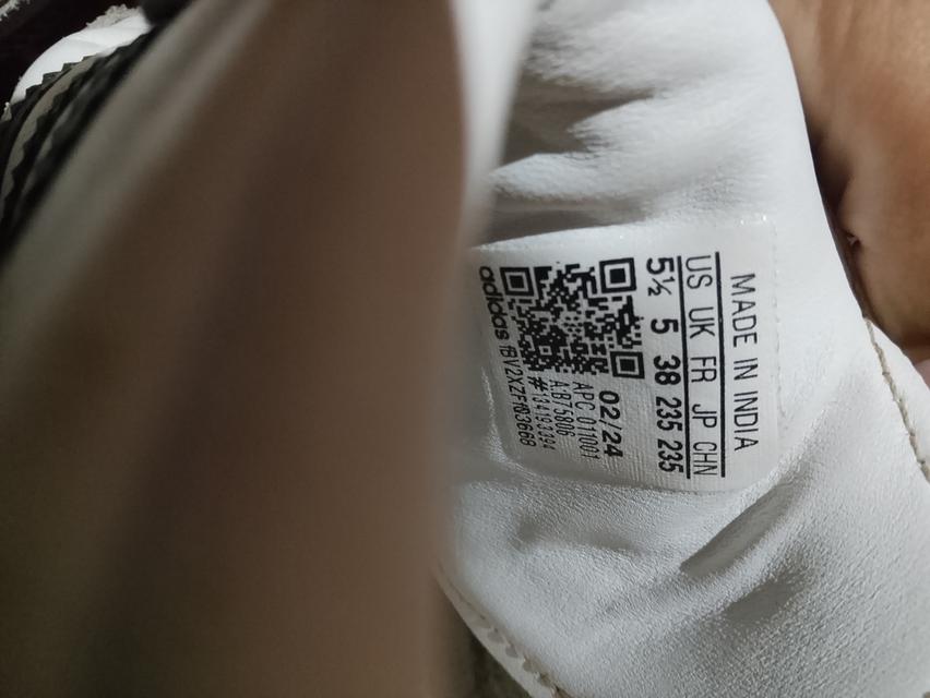 รองเท้ามื้อสองของเเท้