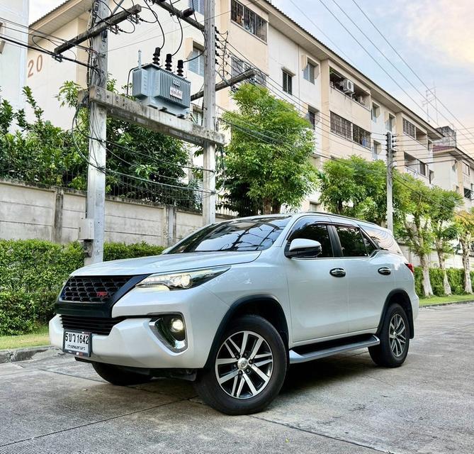 รหัสรถ CH1642 Toyota Fortuner 2.4 Top Sigma4 ดีเซล 4WD