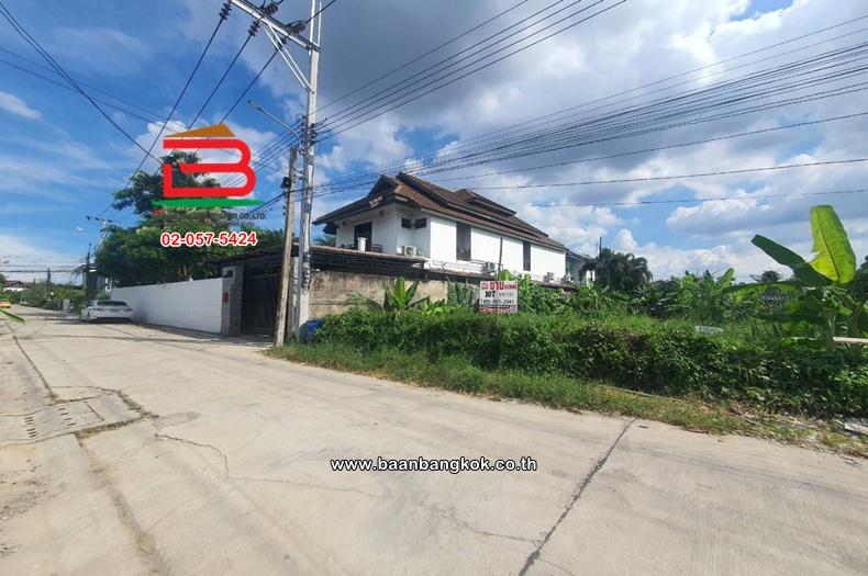 ที่ดินเปล่า เนื้อที่ 107 ตร.ว.ซอยรามอินทรา 65 แยก 2-6 ใกล้เพลินนารี่มอลล์ ถนนรามอินทรา แขวงท่าแร้ง เขตบางเขน 5